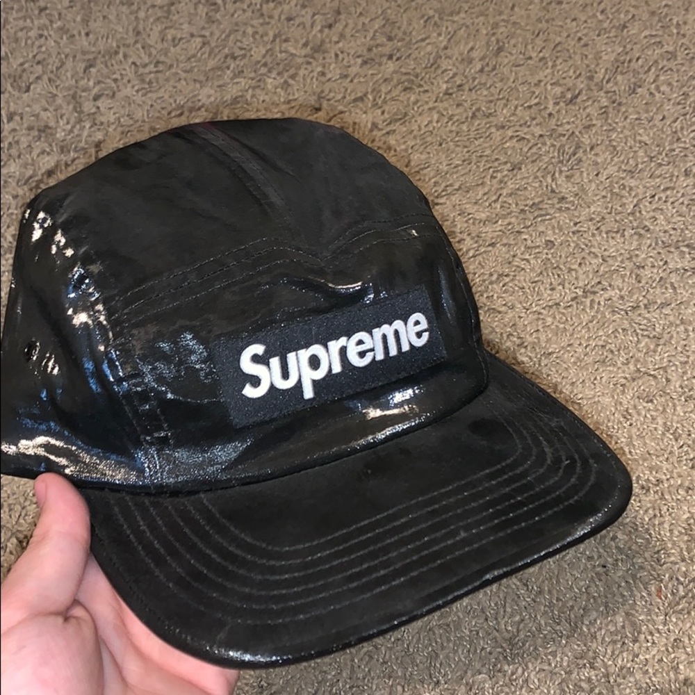 Supreme coated linen cap